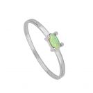 anillo de piedra verde